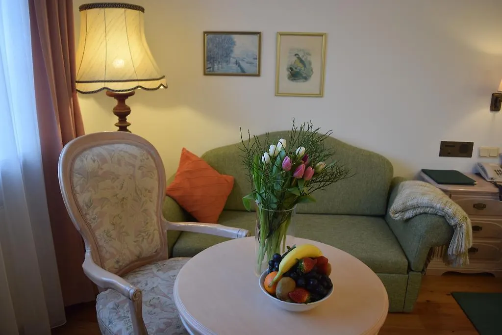 Hotel Landhaus Fuhrgassl-Huber Viena 4*,  Austria