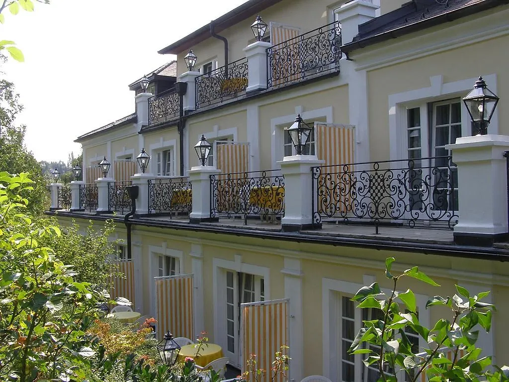 Hotel Landhaus Fuhrgassl-Huber Viena 4*,  Austria