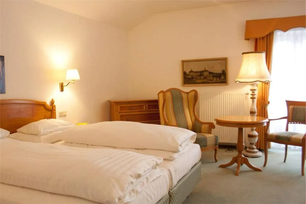 Hotel Landhaus Fuhrgassl-Huber Viena 4*,